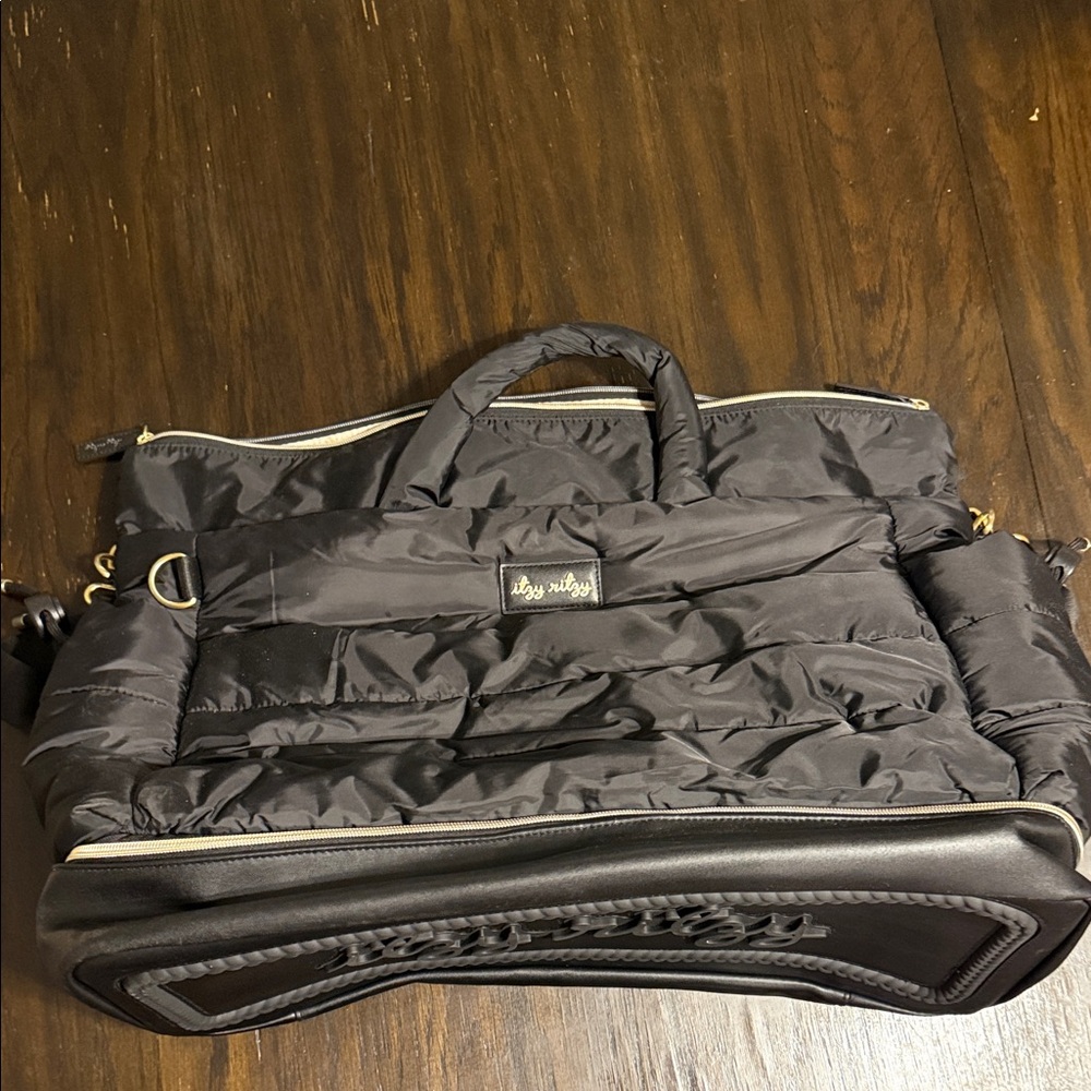 Itzy Ritzy Black Quilted Duffel Bag